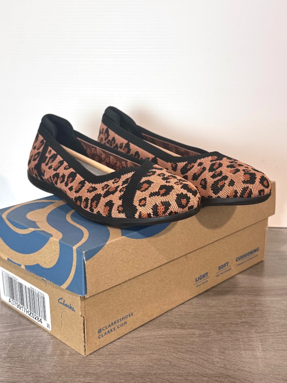 NWT Clarks Cloudsteppers Carly Wish Ballet Flats Leopard print. Size 8.